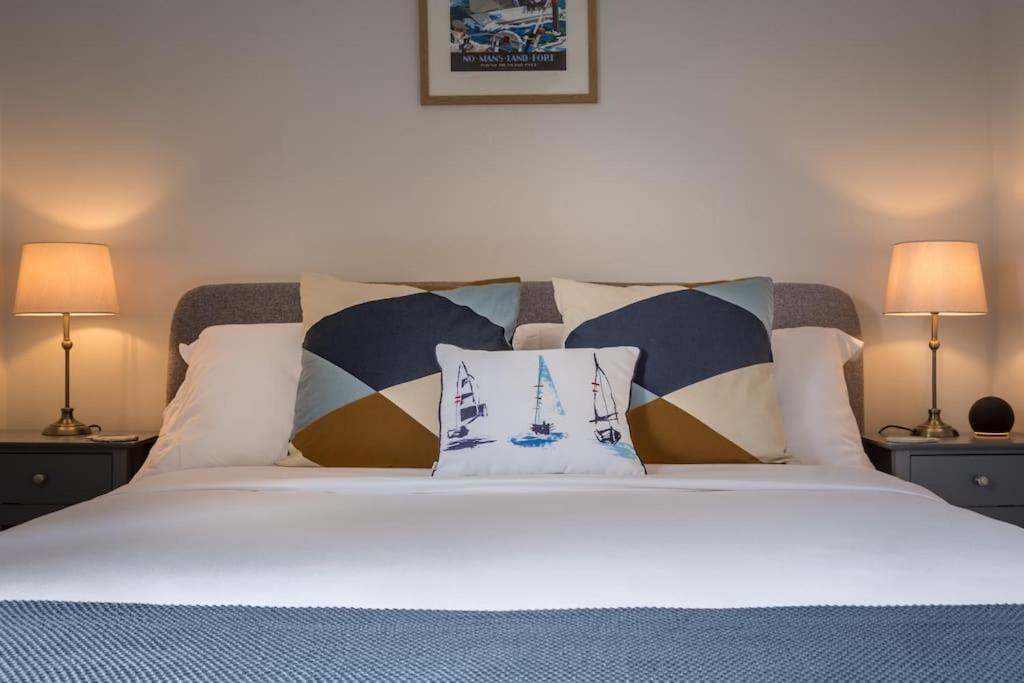 Holiday home New! Captain's Cottage, Cowes - Spacious, Nautical-themed 1-bed Cowes (Isle of Wight)